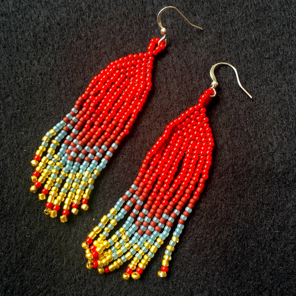 GorgeousHandmade Beaded earrings! ❤️💙💛